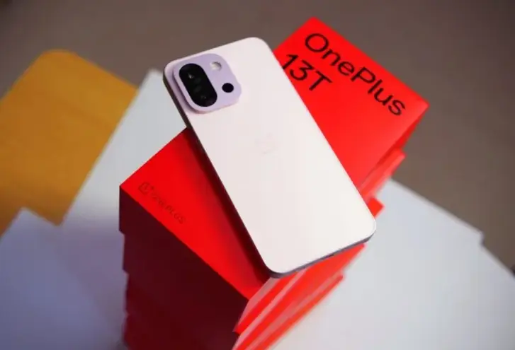 OnePlus 13T OnePlus 13T